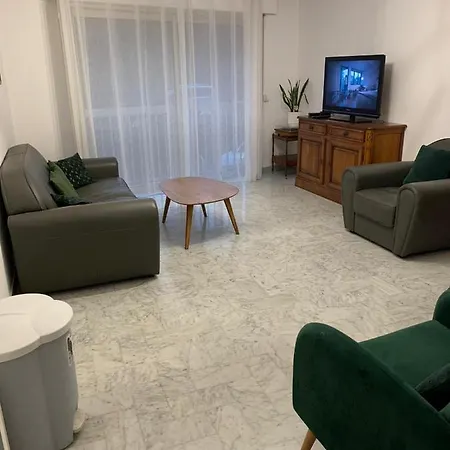 Confortable 2 Chambres Apartamento *